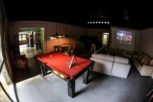 Um Hostel