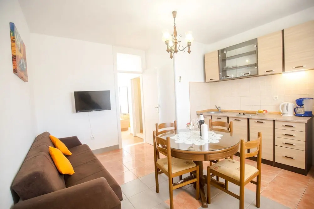 Apartment Jaka