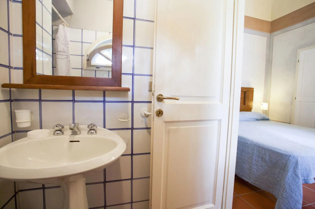 Two-room apartment within the Residence Sant'Anna in Bagnaia-BILO SANT'ANNA CON VISTA PISCINA