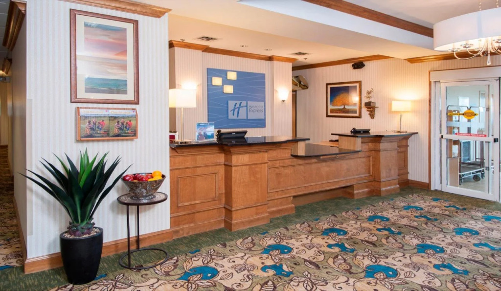 Holiday Inn Express Hotel & Suites Findley Lake