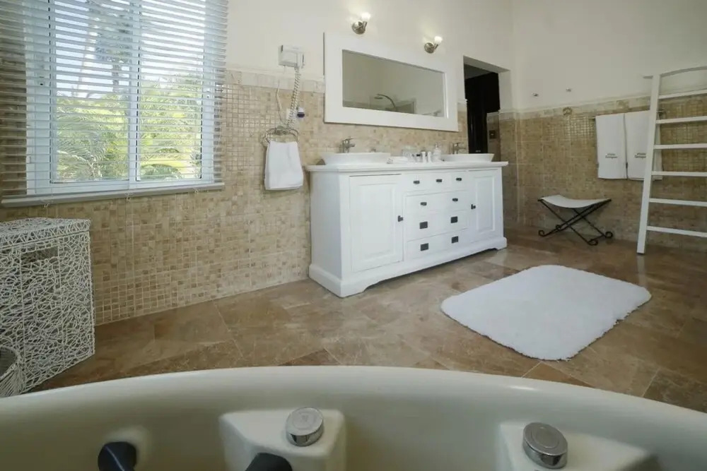 Golf Front Villa with Private Pool in Beach Resort