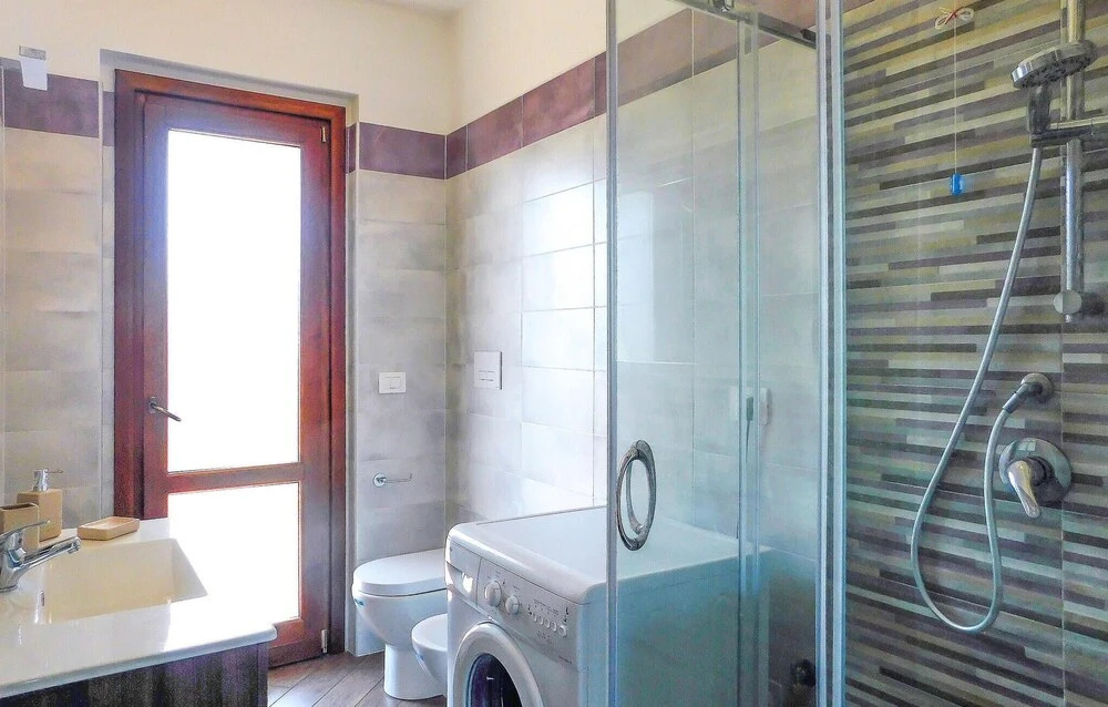 Amazing Home in Soverato With 3 Bedrooms and Wifi