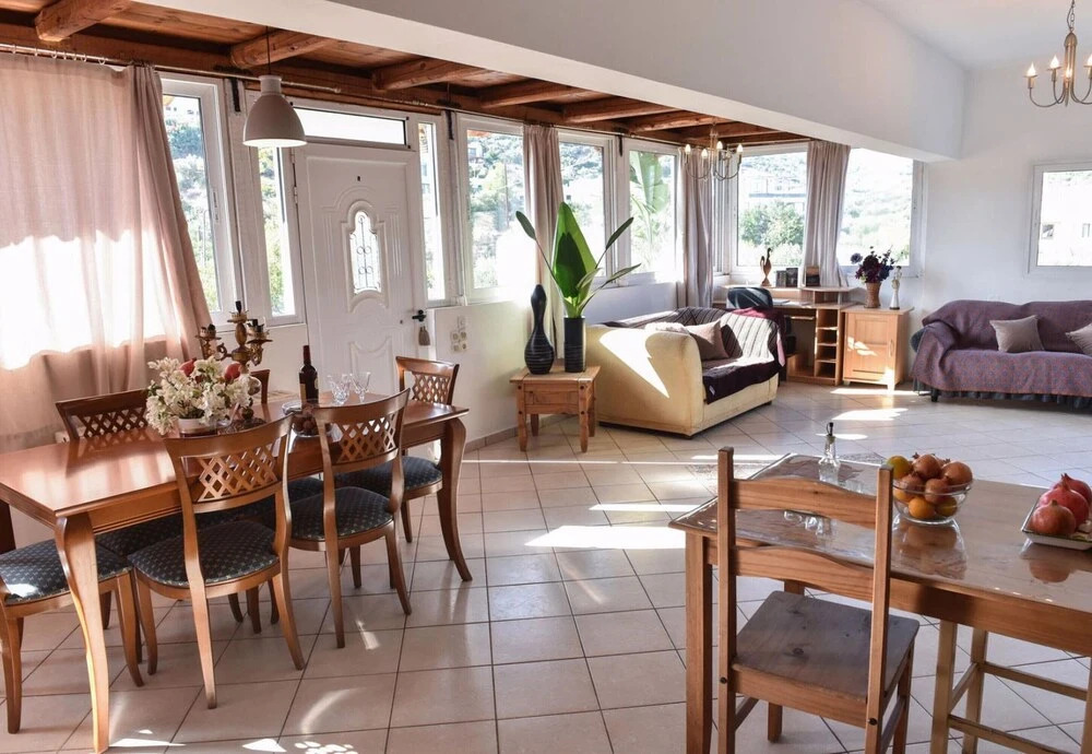 Sarakina Apartment 50m From The Beach