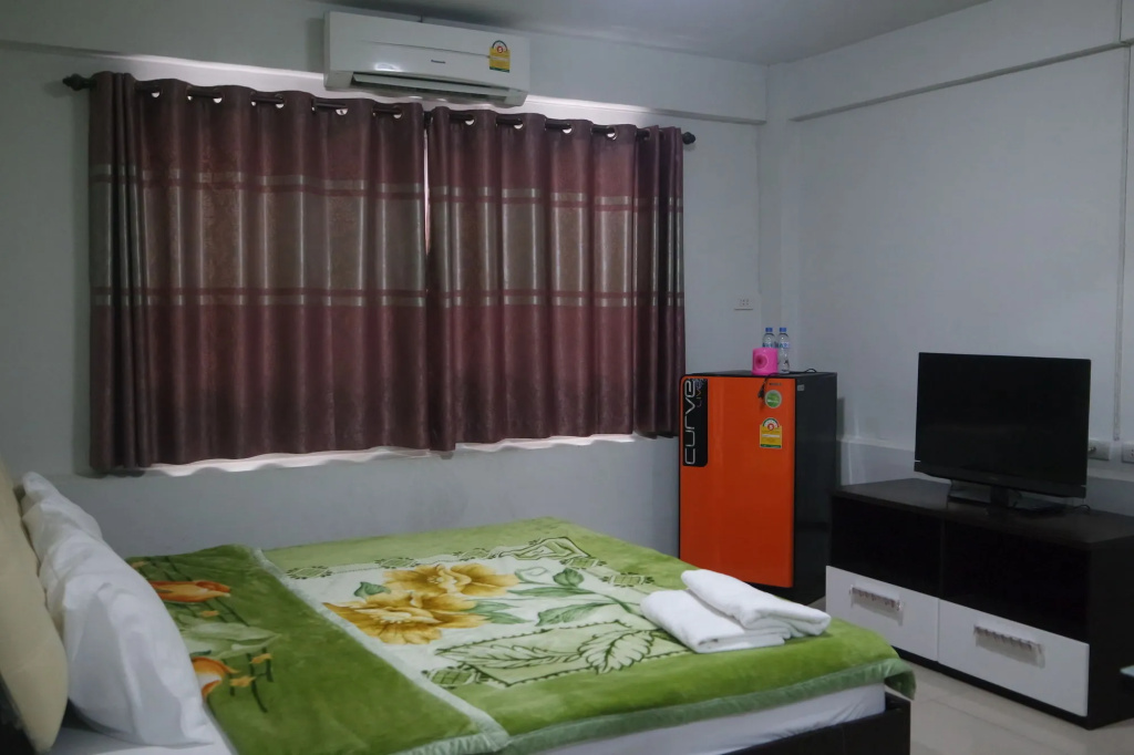 OYO 75414 KJS Pattaya