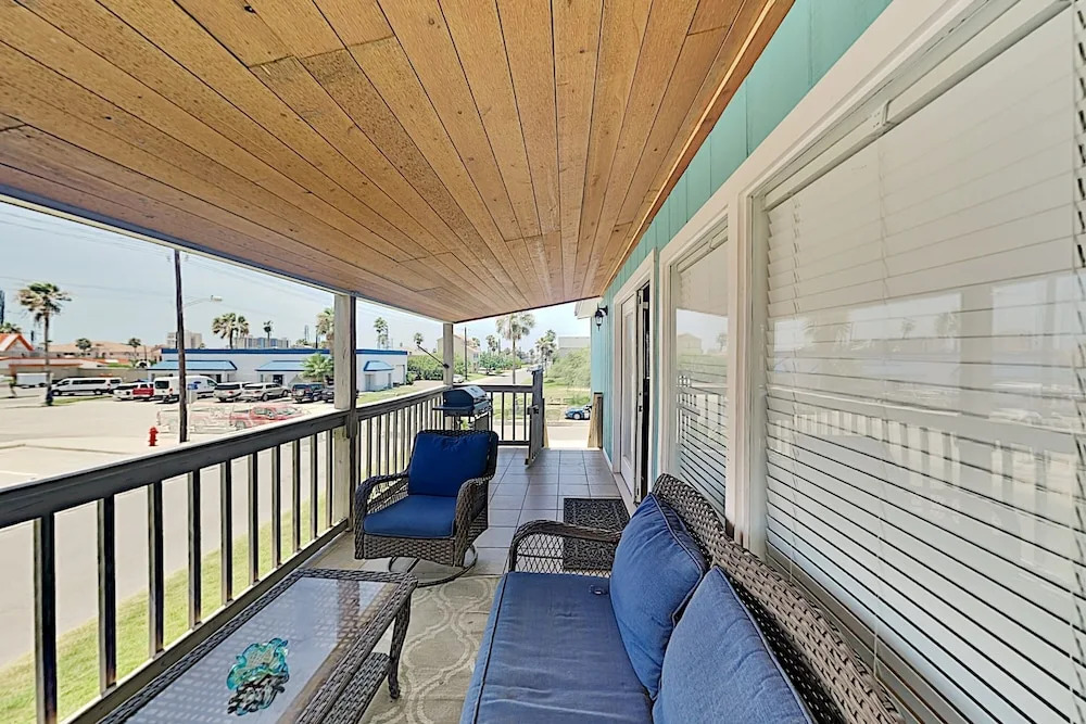 2-unit Beach Hideaway W/ Private Yard & 2 Kitchens 4 Bedroom Home