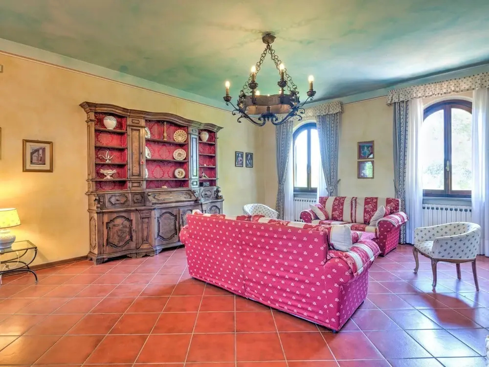 Beautiful Farmhouse in San Vivaldo with Swimming Pool