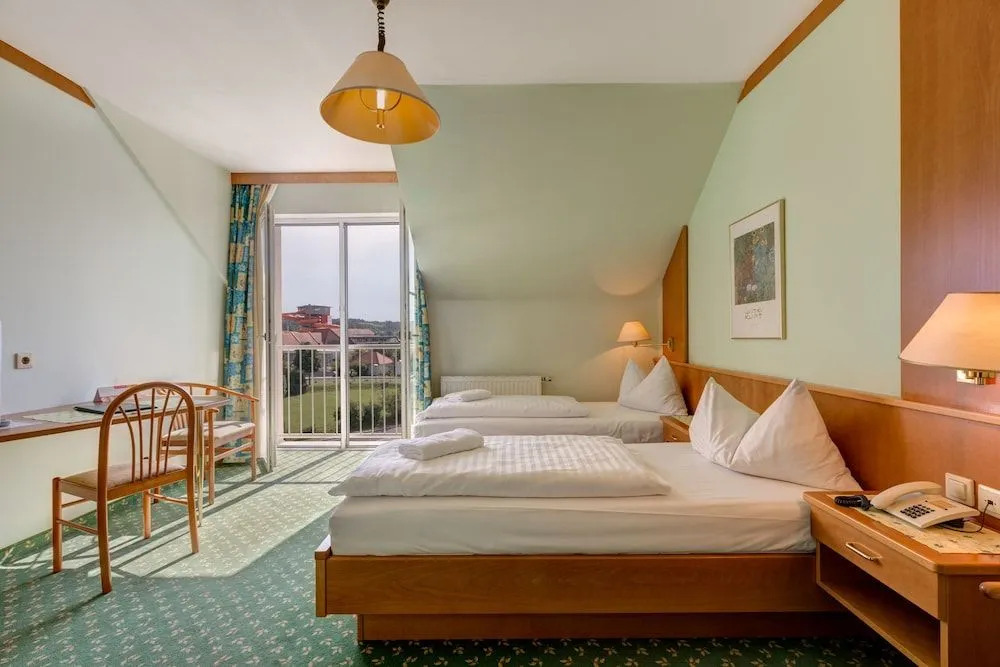 Thermenhotel Kurz