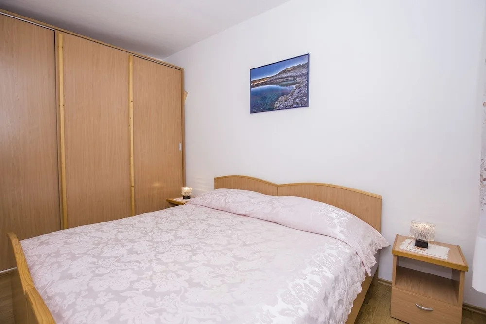Apartment Emma Skatari