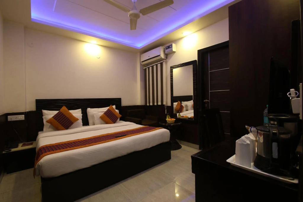 Hotel Hill Palace -Near Karol Bagh Metro Station
