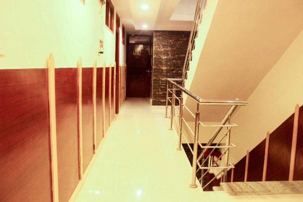 Hotel Prem Deluxe Guest House