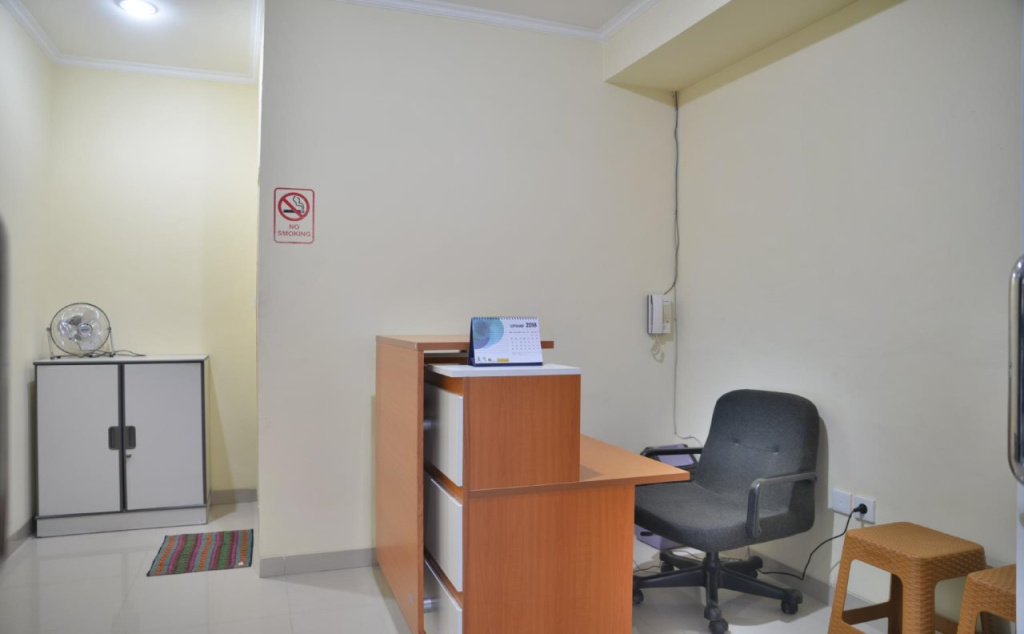 ZEN Rooms Near ITC Roxy Mas
