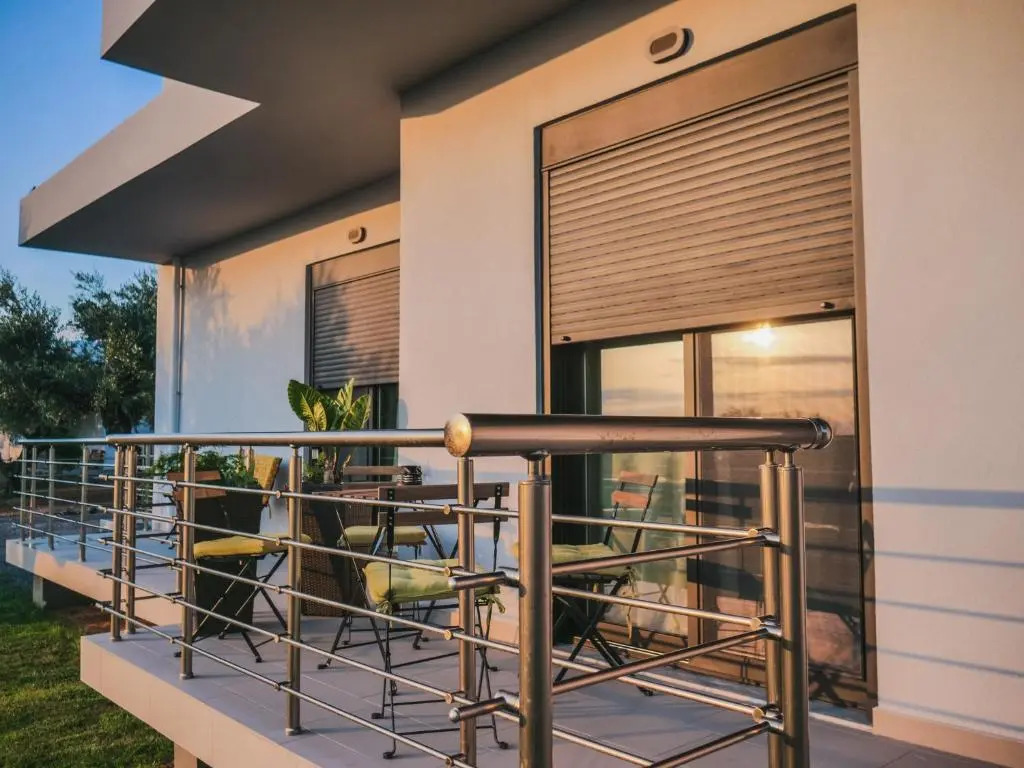 ChriLenia Apartments2