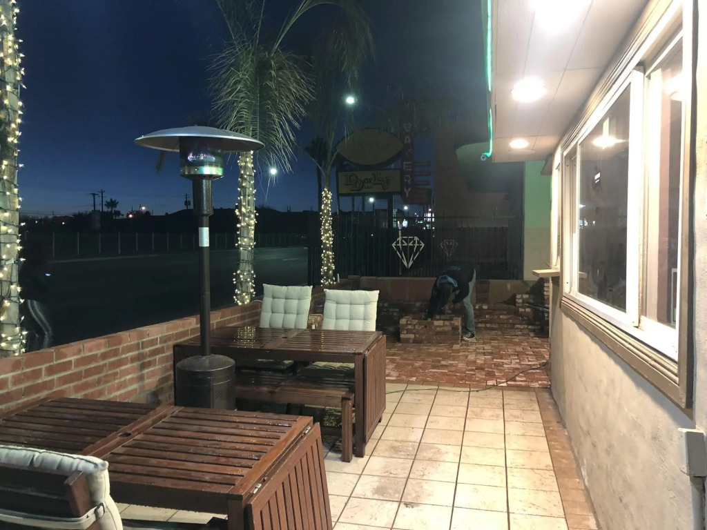 Desert Moon Motel