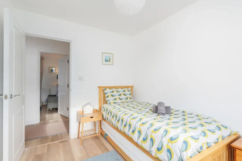 Sea Breeze Your Coastal Sanctuary in Sandown