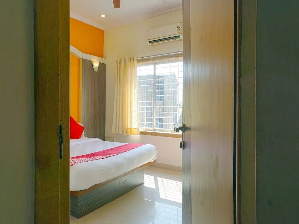 OYO Flagship 24766 Hotel Sonai Palace