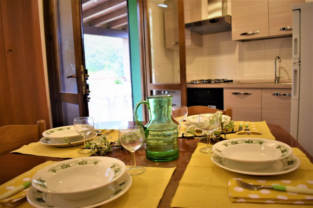 HOLIDAY HOME Marte 2 surrounded by greenery  6 beds-Casa  vacanze Marte 2