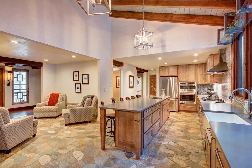 Creekside Chateau 6 Bedroom Home by RedAwning