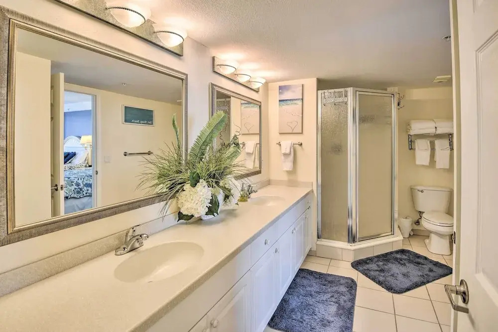 Vacation Vibe Condo: Eleventh-floor Ocean Views