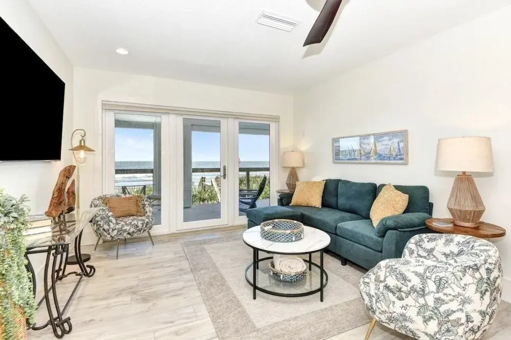 The White House On Flagler Beach - Unit 22 2 Bedroom Home