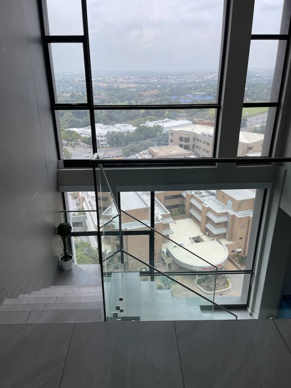 Sandton Smart Apartment Sixteen