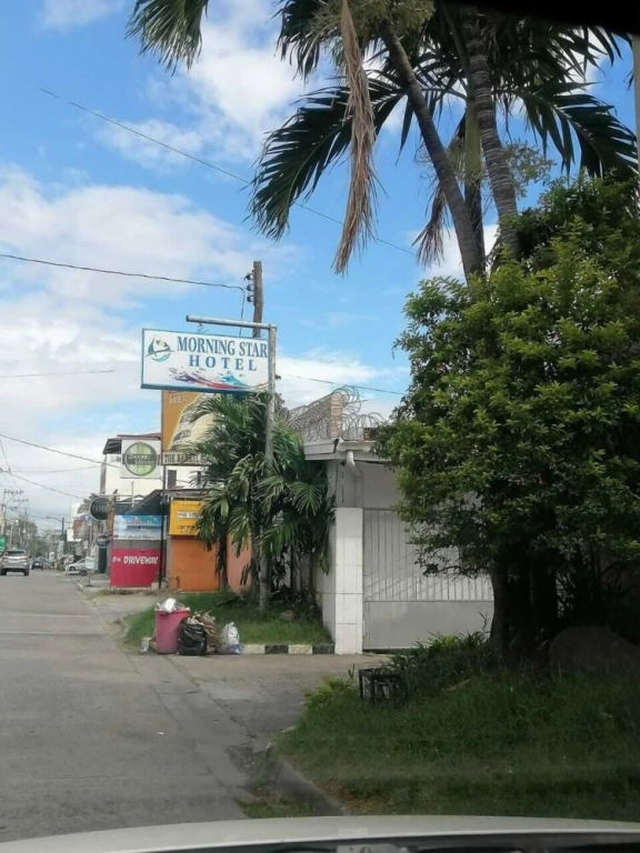 OYO 768 Morning Star Hotel