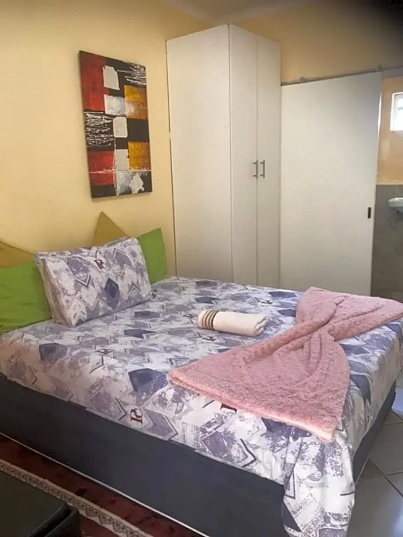 M5 PARK BED AND BREAKFAST
