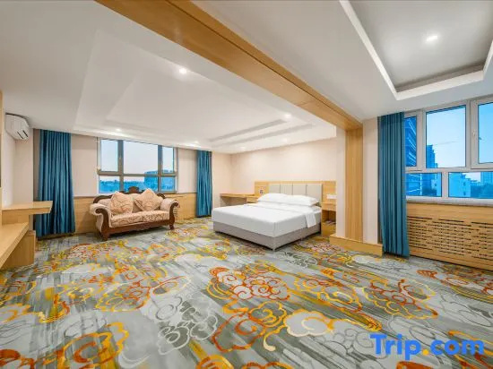 Yuansu Senmu Hotel