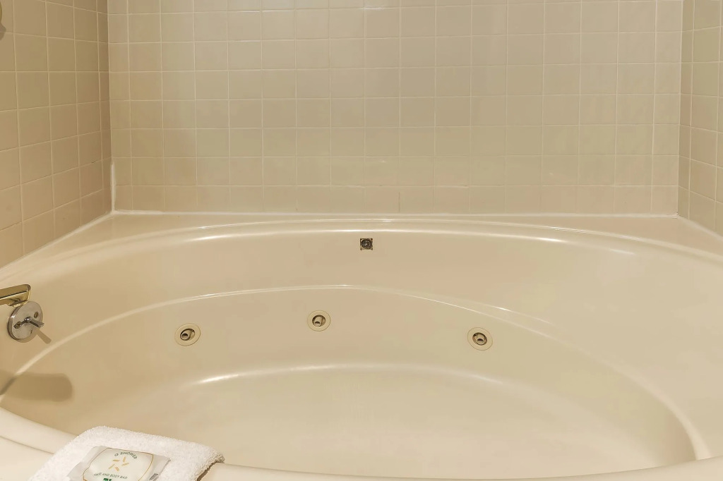 Quality Inn & Suites Columbia I-70