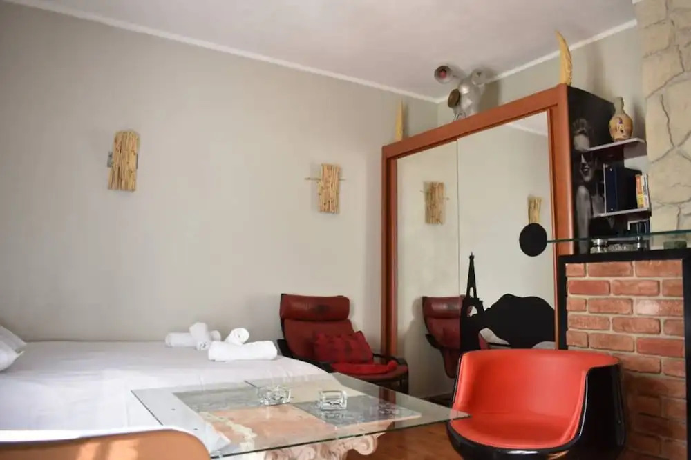 Bright Parisian Studio for 2