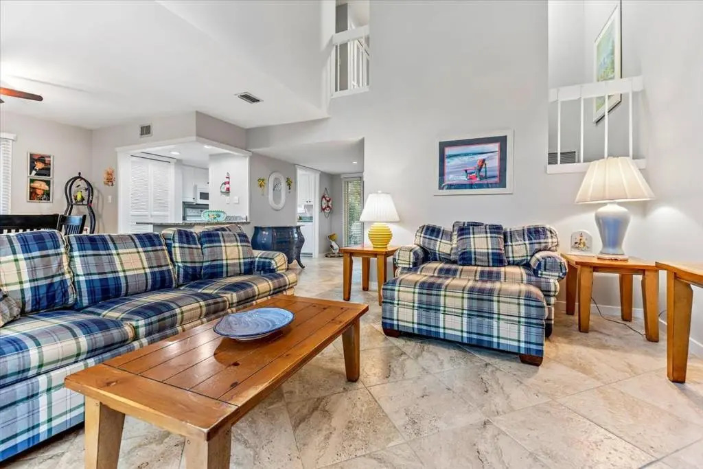 Stoney Creek 246, 2 Bedrooms, Pool Access, WiFi, Sleeps 6