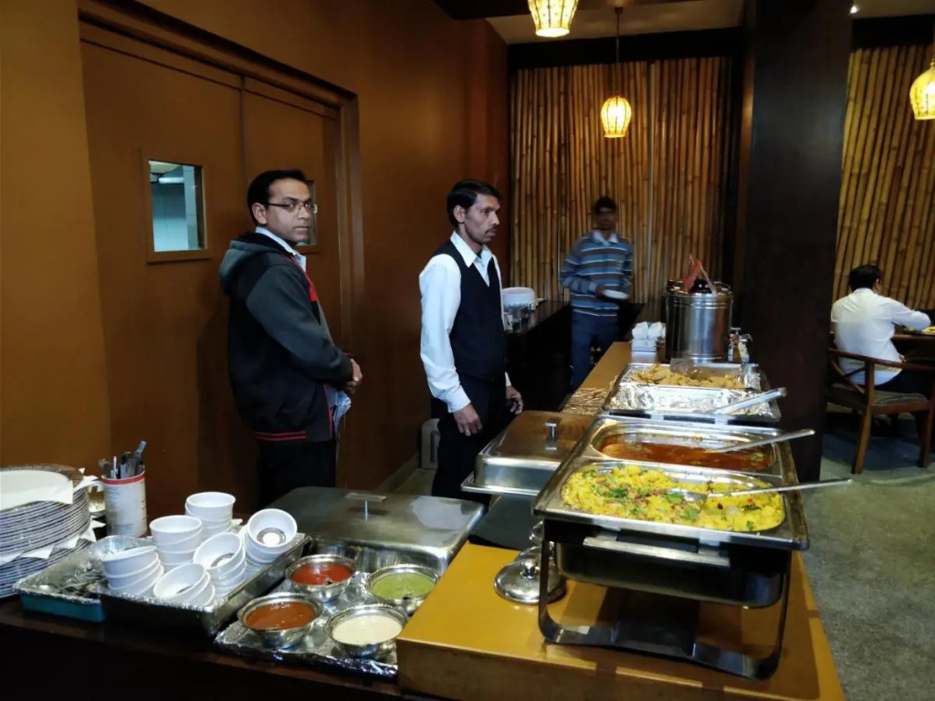 Hotel Mount Regency