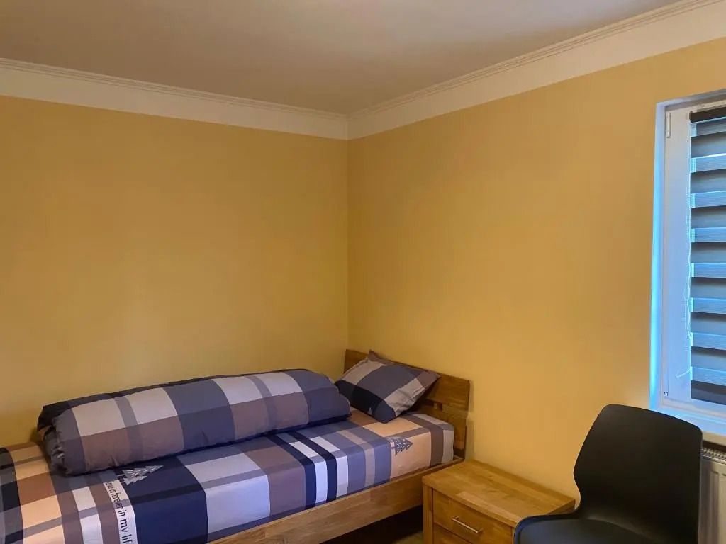 La- Apartment