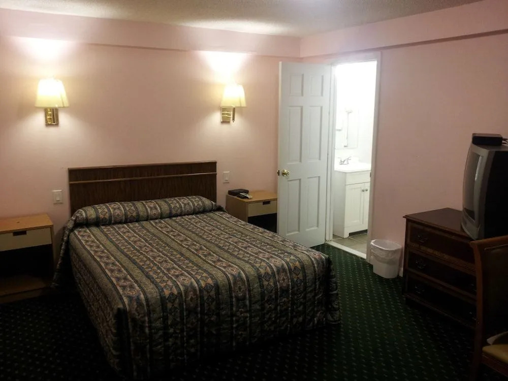 Hi-View Motel