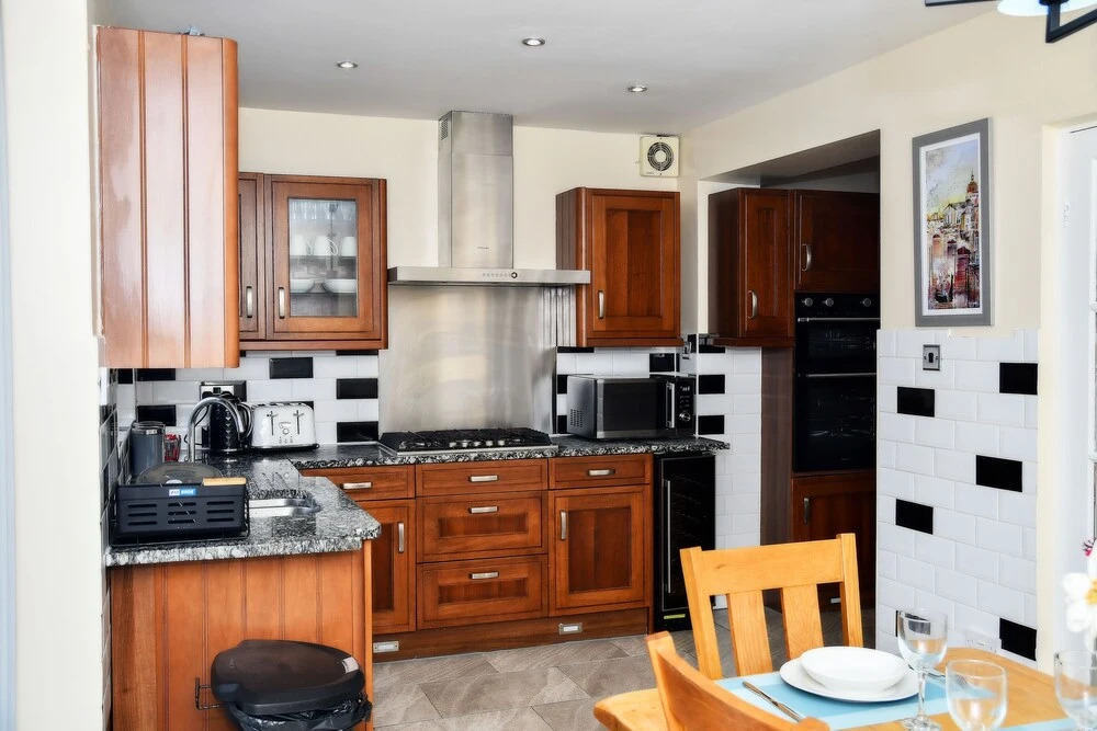stylish 6 bed home