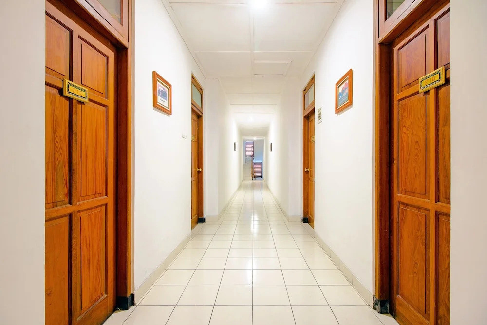 Oyo 1602 Trim Tiga Hotel