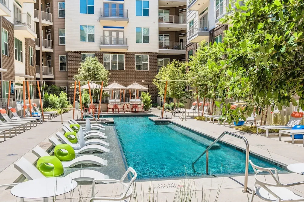 Magnolia Lux Condos by Barsala