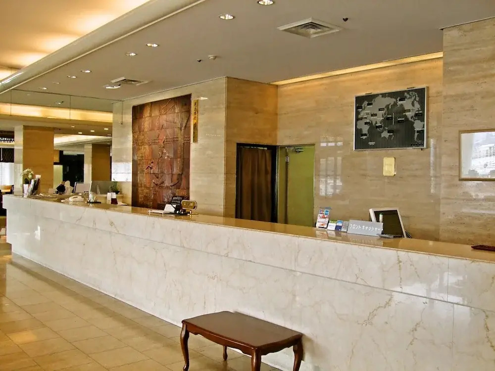 Tsuyama Kakuzan Hotel