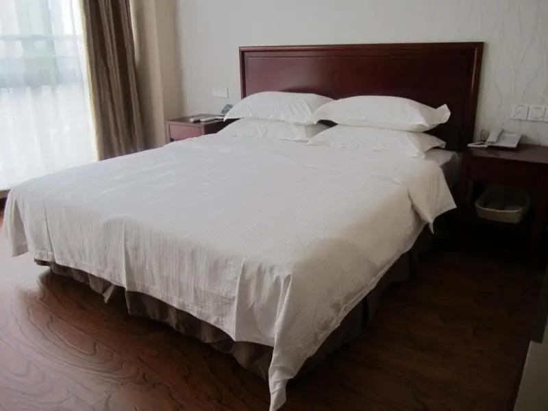GreenTree Inn ShanDong JiNing WeiShan Lake National Wetland Park Business Hotel