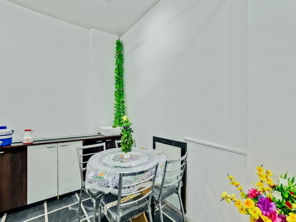 OYO 13507 Home Heritage Stay Near City Palace
