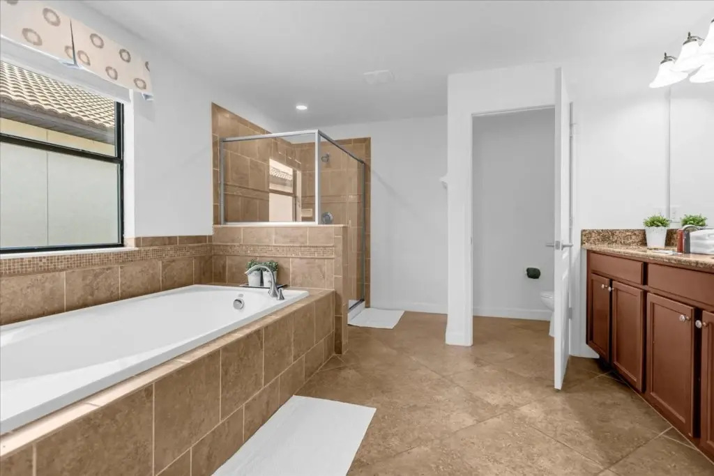 6 Bedrooms 6 Bathrooms Champions Gate 1483 Rf
