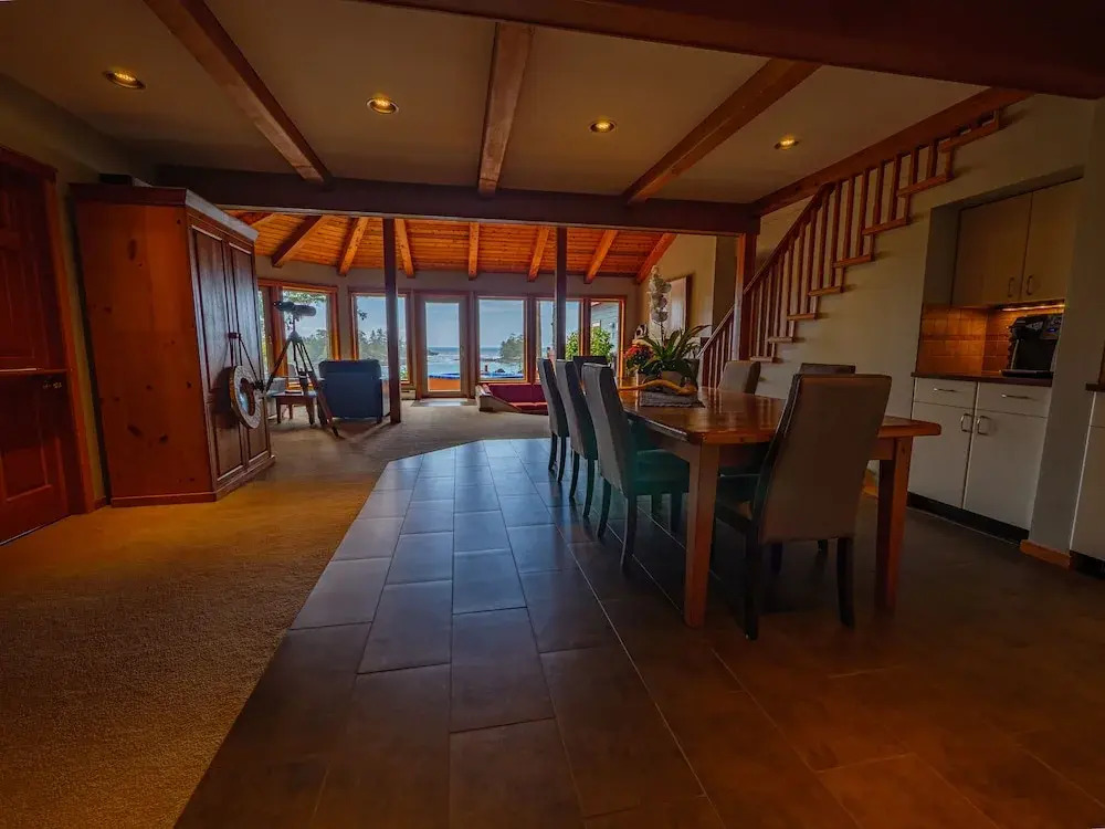 Snug Harbour Inn