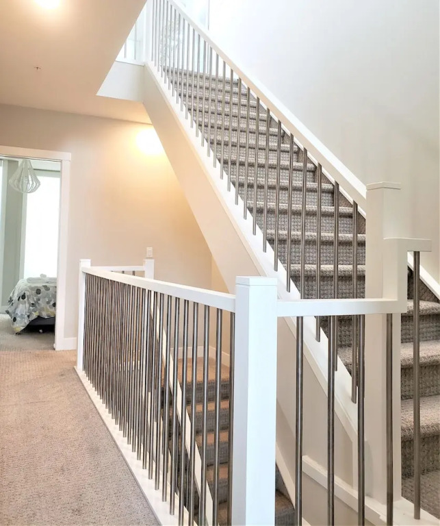 Monki Di Executive Suites - GLAS - Luxury Inner City Home 3 min to Downtown w Private Rooftop Patio Fireplace