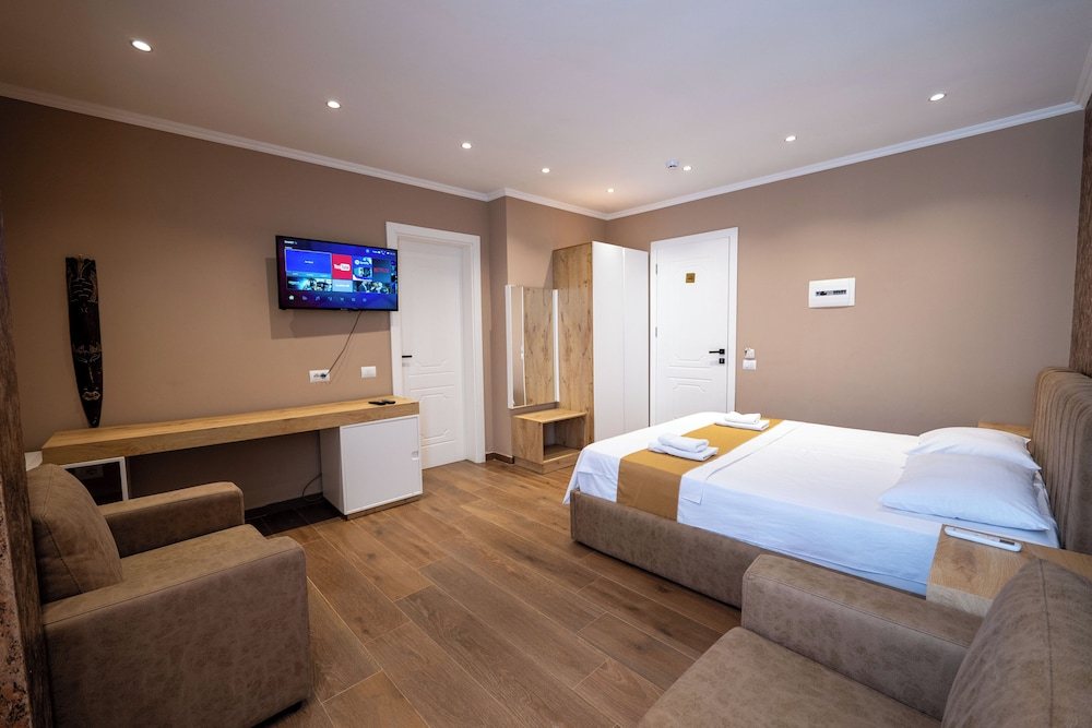 Lider Hotel