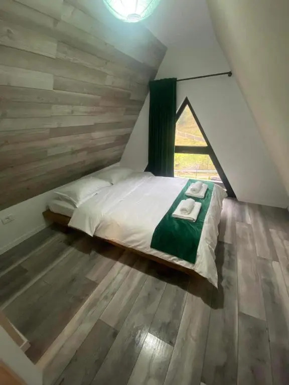 Cabana Green Hill
