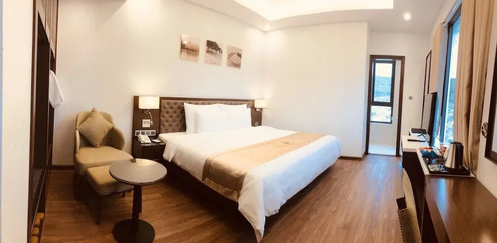 Halong Hideaway Hotel