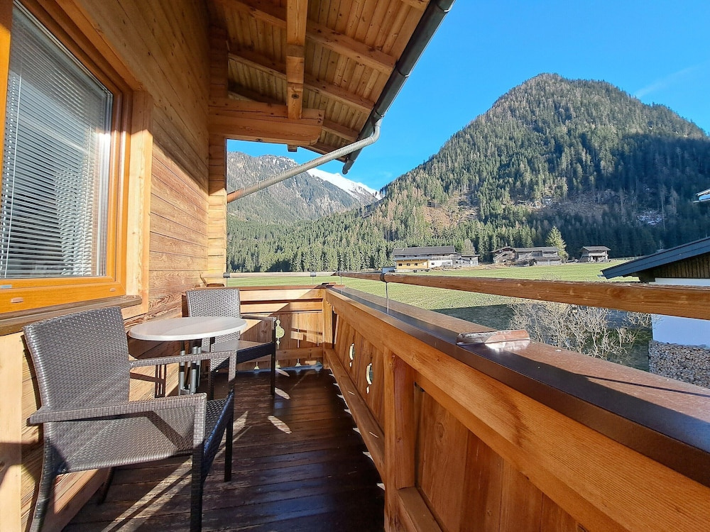 Apartment in a Quiet Location Near Wildkogel Arena