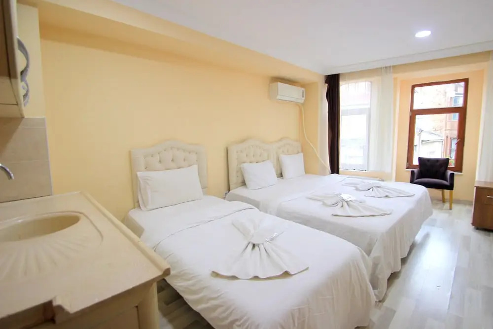Sur 2 Hotel