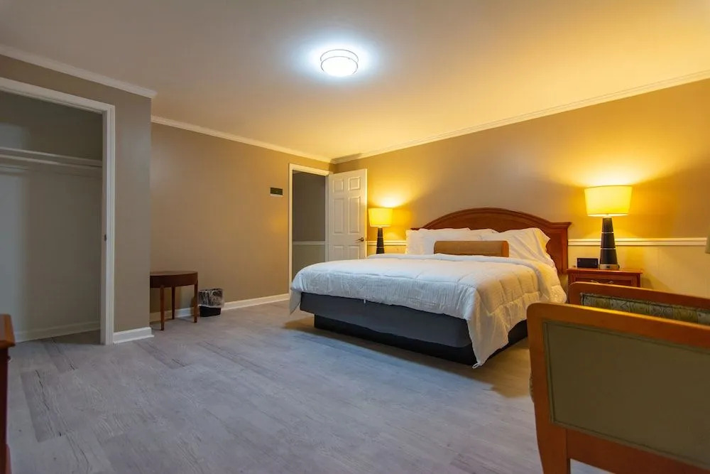 EDEN INN