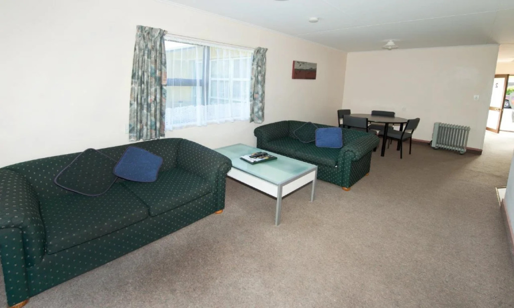 Golden Bay Motel