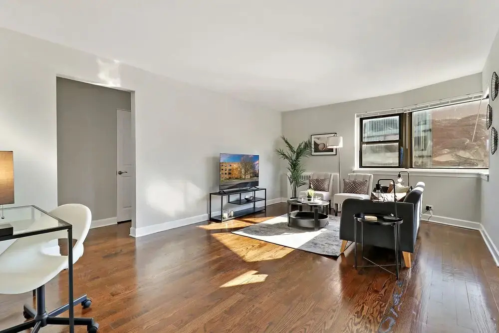 Comfy 2BR Rogers Park Apt in Sheridan